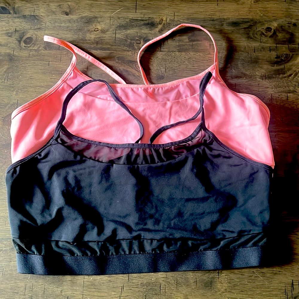 Victoria’s Secret sports bras size: large